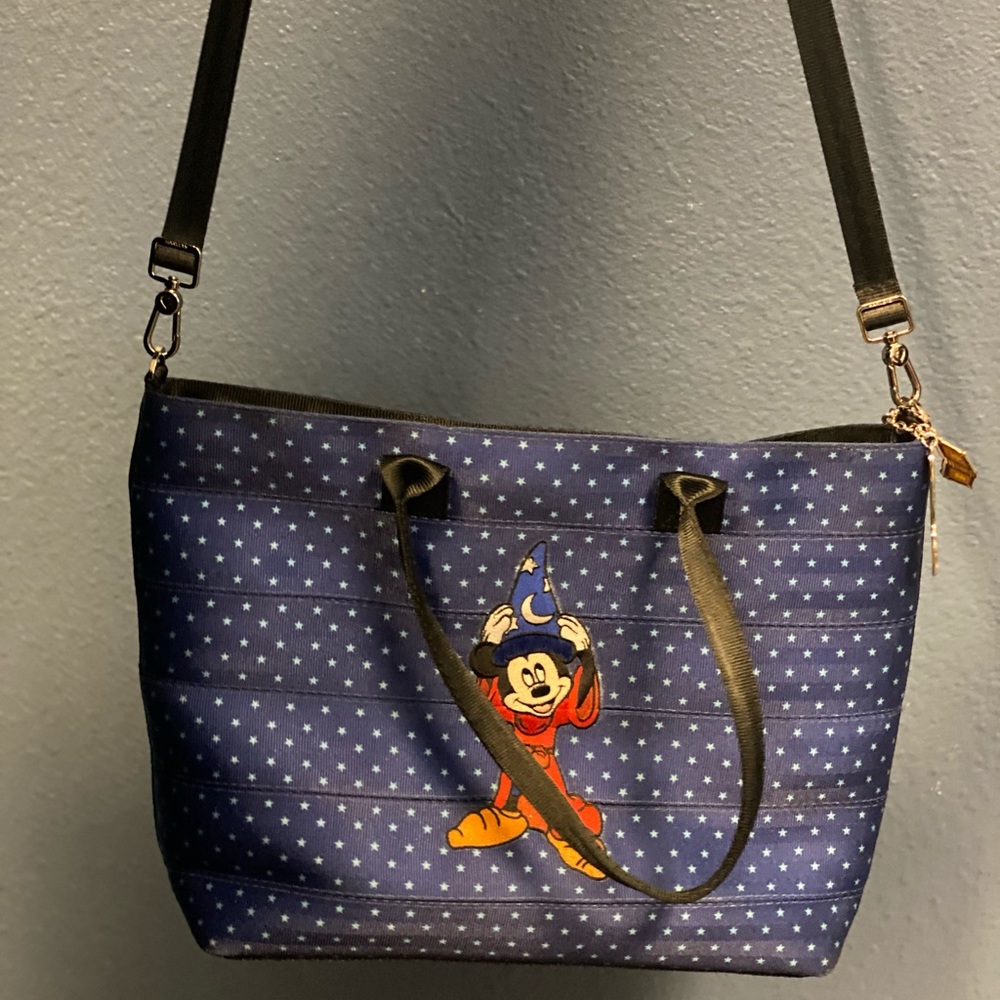 Harvey’s Seatbelt Bag